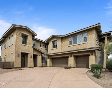 10260 E White Feather Lane - Photo Thumbnail 12