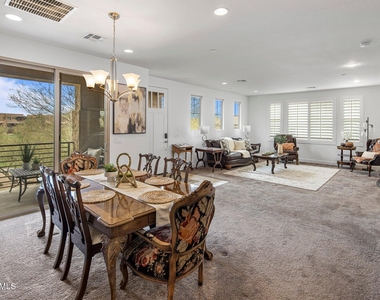 10260 E White Feather Lane - Photo Thumbnail 7