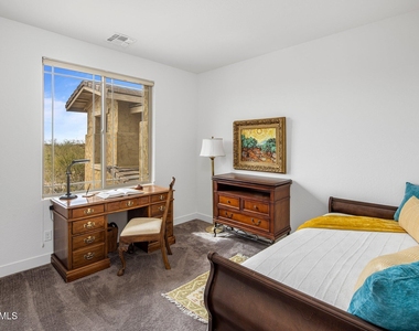 10260 E White Feather Lane - Photo Thumbnail 16