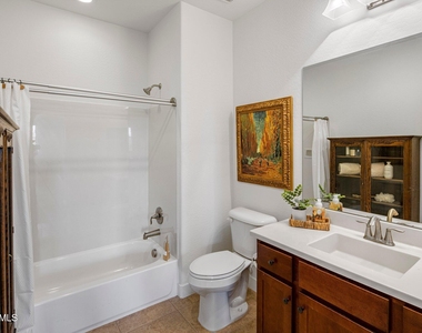 10260 E White Feather Lane - Photo Thumbnail 15