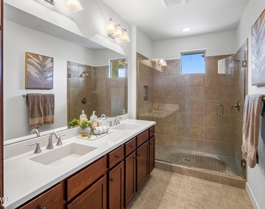 10260 E White Feather Lane - Photo Thumbnail 4