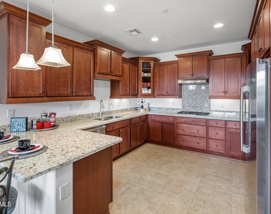 10260 E White Feather Lane - Photo Thumbnail 1