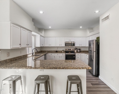 12852 N Mountainside Drive - Photo Thumbnail 6