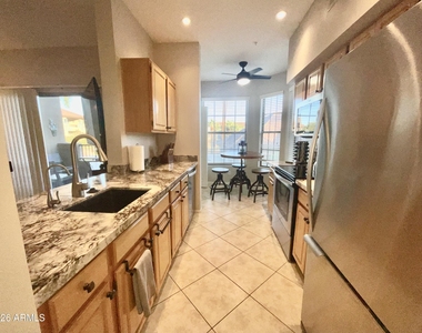 14950 W Mountain View Boulevard - Photo Thumbnail 8