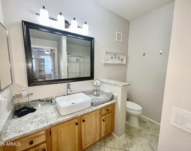 14950 W Mountain View Boulevard - Photo Thumbnail 16