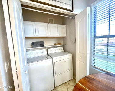 14950 W Mountain View Boulevard - Photo Thumbnail 11