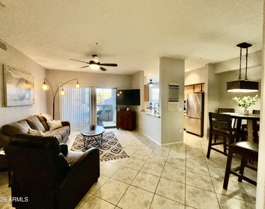 14950 W Mountain View Boulevard - Photo Thumbnail 4