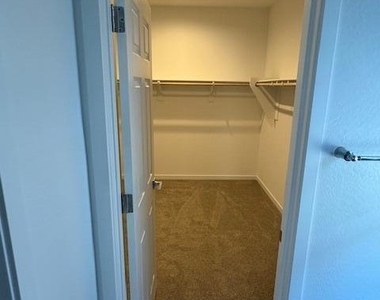12430 W Levi Drive - Photo Thumbnail 18
