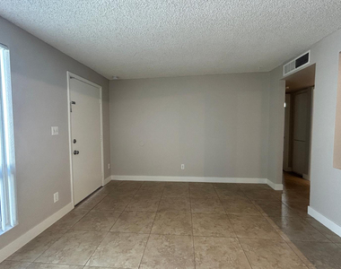 859 S Extension Road - Photo Thumbnail 2