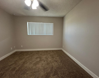 859 S Extension Road - Photo Thumbnail 14