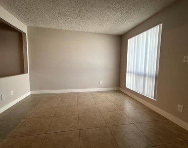 859 S Extension Road - Photo Thumbnail 4