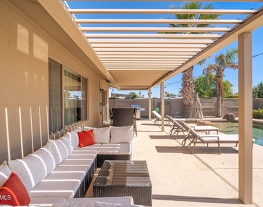 8625 E Lincoln Drive - Photo Thumbnail 20