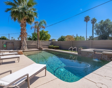 8625 E Lincoln Drive - Photo Thumbnail 21