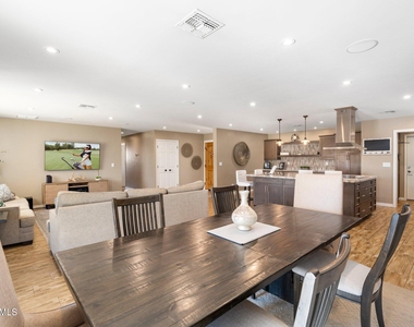8625 E Lincoln Drive - Photo Thumbnail 10