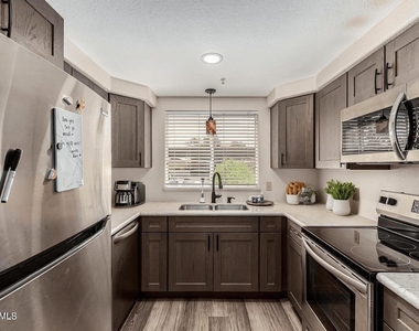 1825 W Ray Road - Photo Thumbnail 10