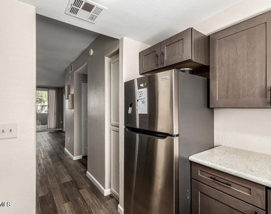 1825 W Ray Road - Photo Thumbnail 12