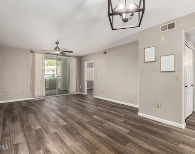 1825 W Ray Road - Photo Thumbnail 7