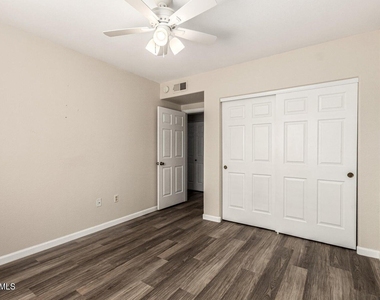 1825 W Ray Road - Photo Thumbnail 24