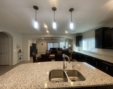 5728 W Autumn Vista Way - Photo Thumbnail 5