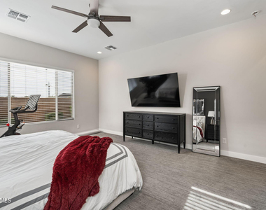 22226 N 28th Street - Photo Thumbnail 29