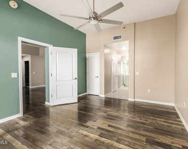 2302 N Central Avenue - Photo Thumbnail 11