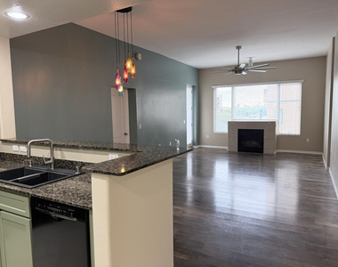 2302 N Central Avenue - Photo Thumbnail 4