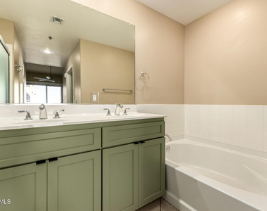 2302 N Central Avenue - Photo Thumbnail 13