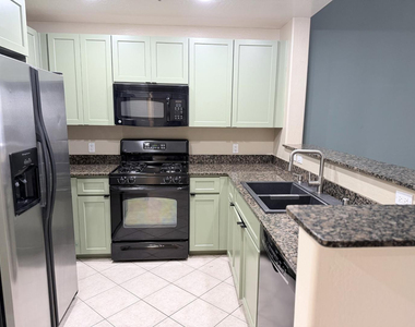 2302 N Central Avenue - Photo Thumbnail 3