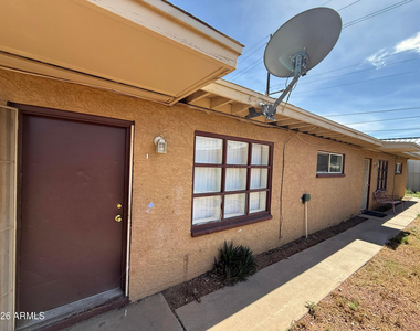 3839 W Hazelwood Street - Photo Thumbnail 1