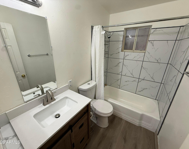 3839 W Hazelwood Street - Photo Thumbnail 17