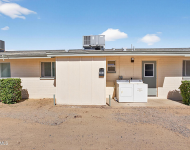446 S Bellview - Photo Thumbnail 17