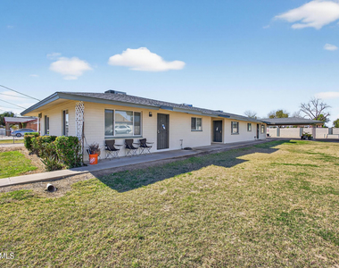 446 S Bellview - Photo Thumbnail 1