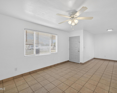 446 S Bellview - Photo Thumbnail 10