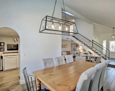 6630 N 81st Place - Photo Thumbnail 7