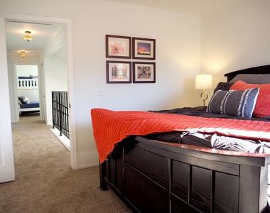 6630 N 81st Place - Photo Thumbnail 16
