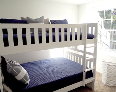 6630 N 81st Place - Photo Thumbnail 20
