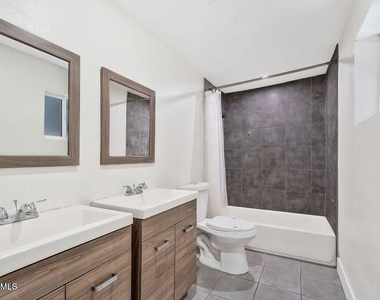 436 S Oregon Street - Photo Thumbnail 4