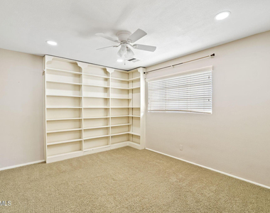 3007 N 84th Place - Photo Thumbnail 24