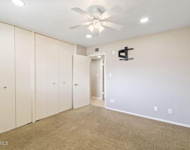 3007 N 84th Place - Photo Thumbnail 20