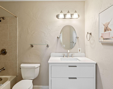 3007 N 84th Place - Photo Thumbnail 27