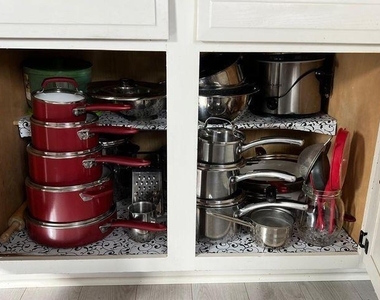 1055 W 5th Street - Photo Thumbnail 7