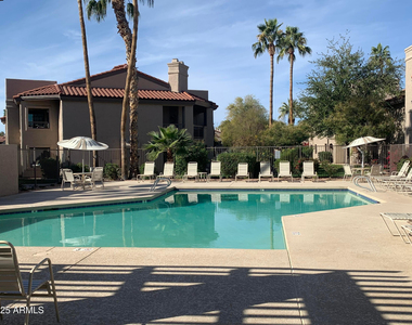 9445 N 94th Place - Photo Thumbnail 19