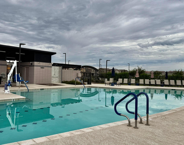 10214 W Indianola Avenue - Photo Thumbnail 34