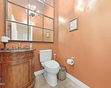 7642 E Hartford Drive - Photo Thumbnail 17