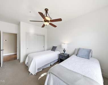 7642 E Hartford Drive - Photo Thumbnail 29