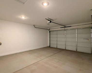 2379 E Fortana Drive - Photo Thumbnail 30