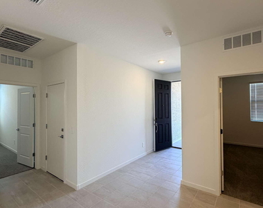 2379 E Fortana Drive - Photo Thumbnail 13