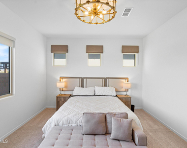 10812 E Tesla Avenue - Photo Thumbnail 48