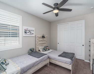 11987 S 172nd Avenue - Photo Thumbnail 13