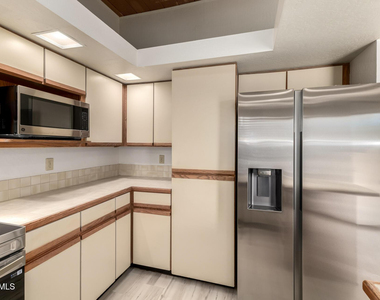 14428 N Lariat Lane - Photo Thumbnail 11